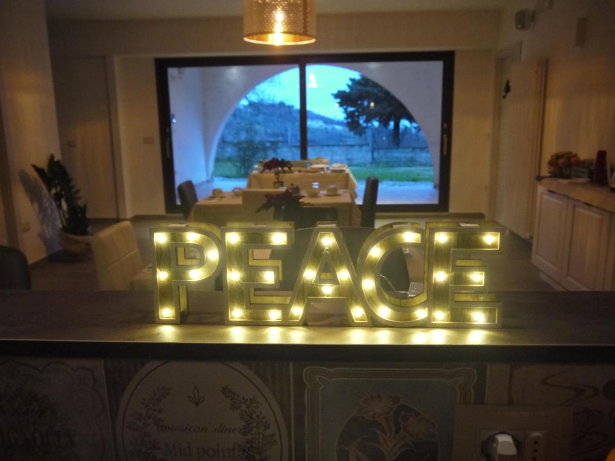 Bed and Breakfast "Cara Pace" In Collina Per Famiglie Montefiore Conca Exterior foto