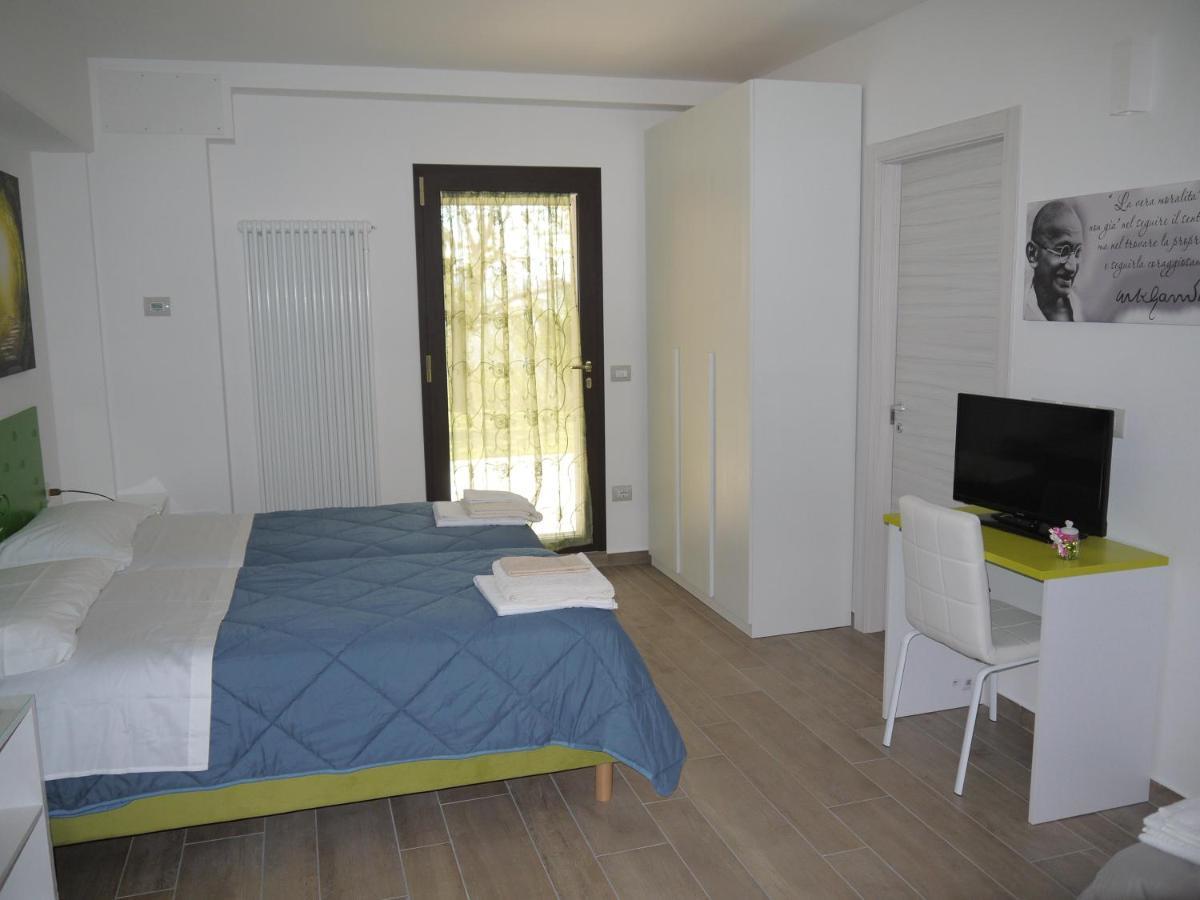 Bed and Breakfast "Cara Pace" In Collina Per Famiglie Montefiore Conca Exterior foto