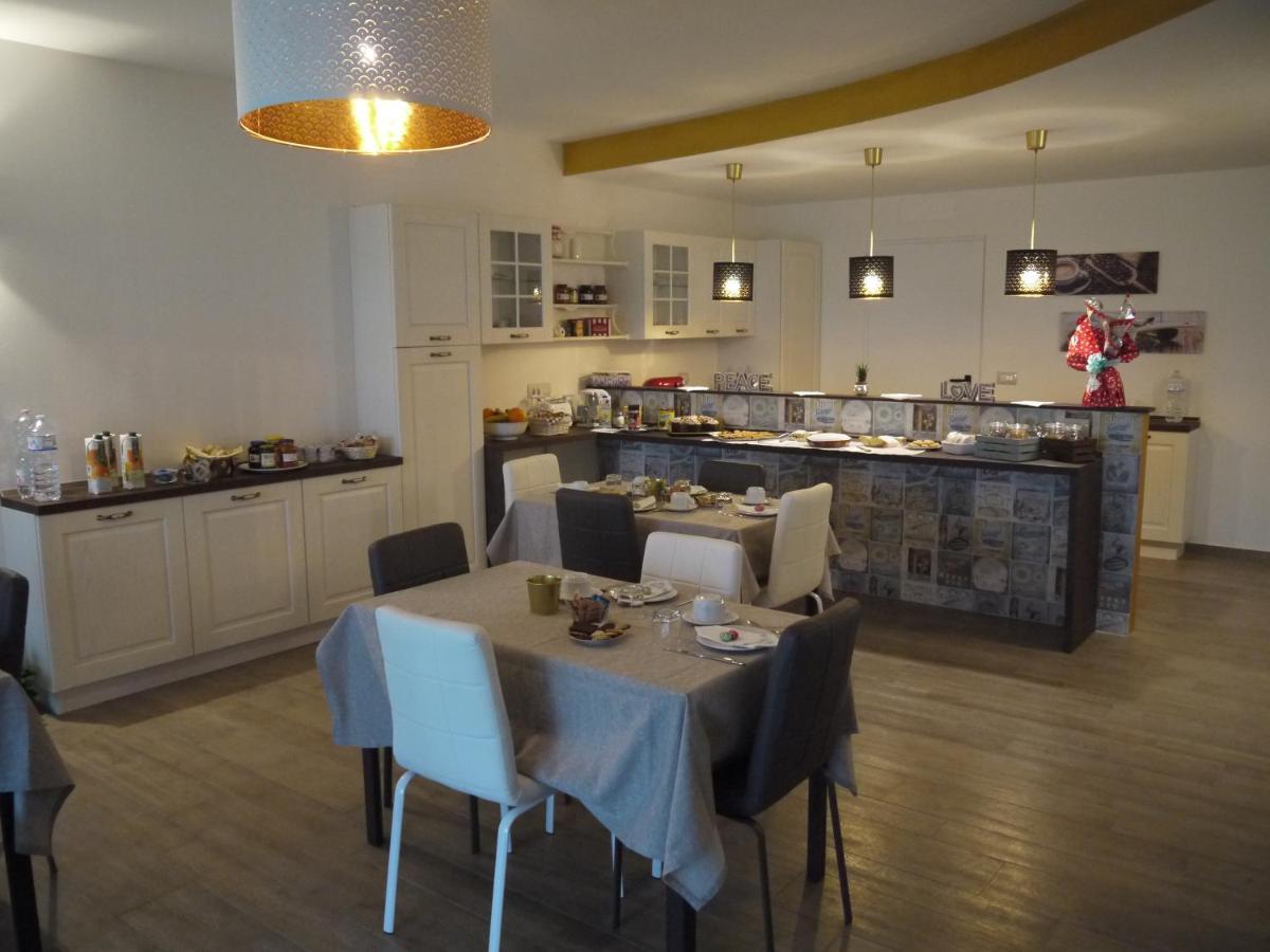 Bed and Breakfast "Cara Pace" In Collina Per Famiglie Montefiore Conca Exterior foto